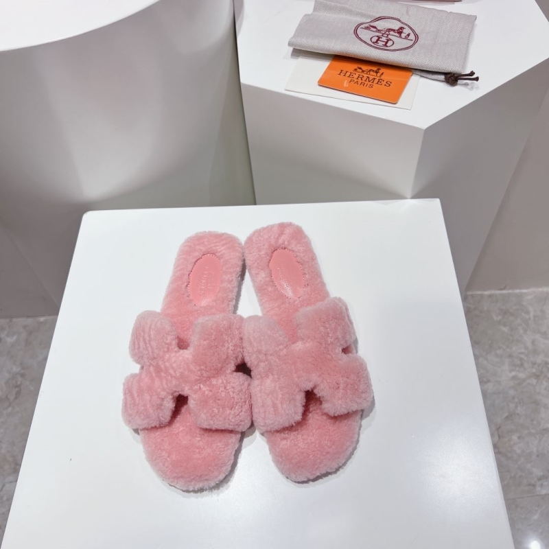 H**mes slippers